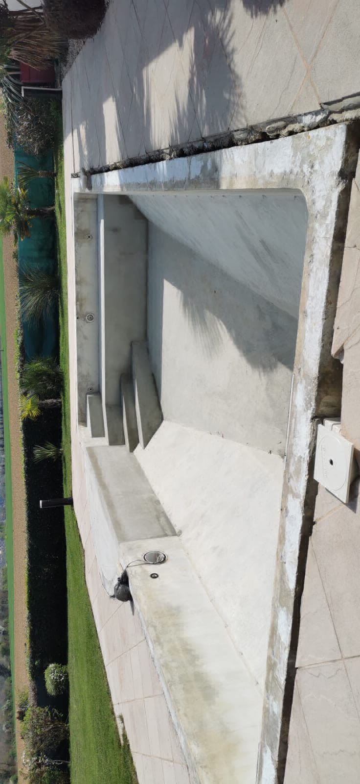 Rénovation d'une piscine sur la commune de Genay, près de Limonest