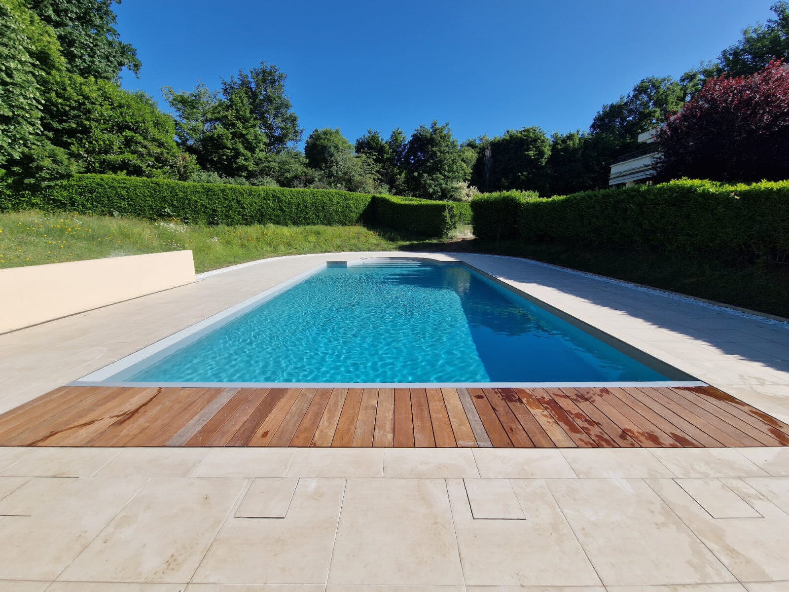 Rénovation complète d'une piscine de résidence sur la commune d'Ecully : Dimension 13 par 6.50 ml