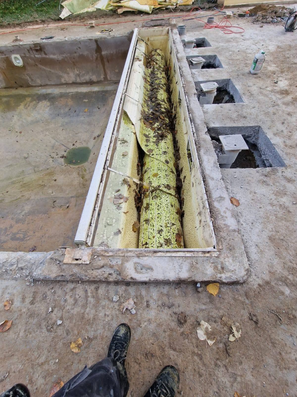 Rénovation complète d'une piscine de résidence sur la commune d'Ecully : Dimension 13 par 6.50 ml